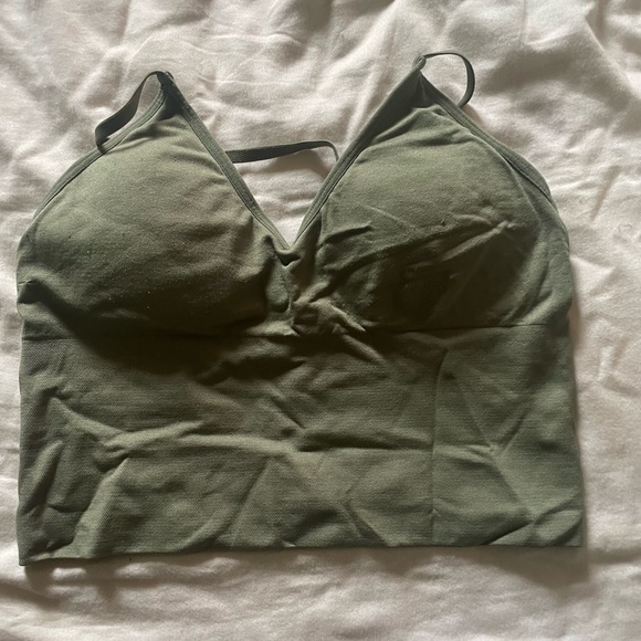 Green activewear crop top - Picture 1 of 3